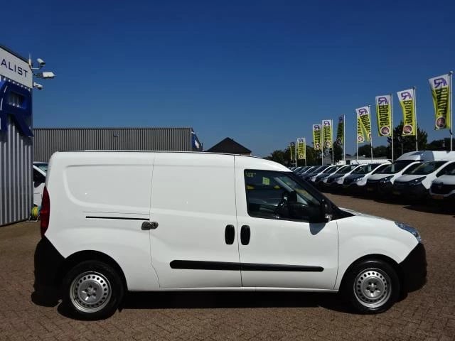 Hoofdafbeelding Opel Combo