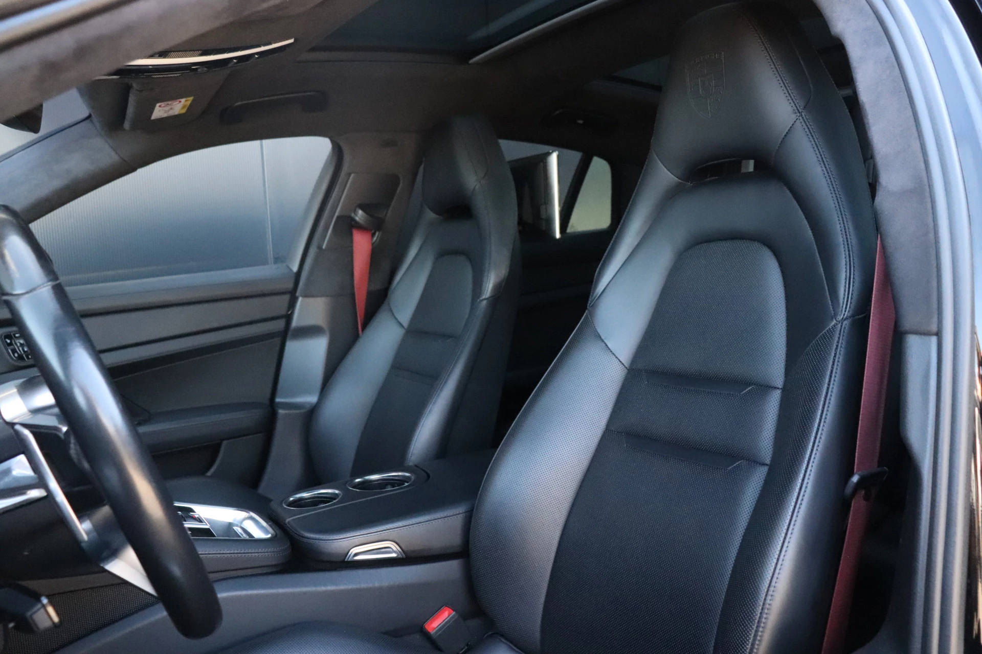 Hoofdafbeelding Porsche Panamera