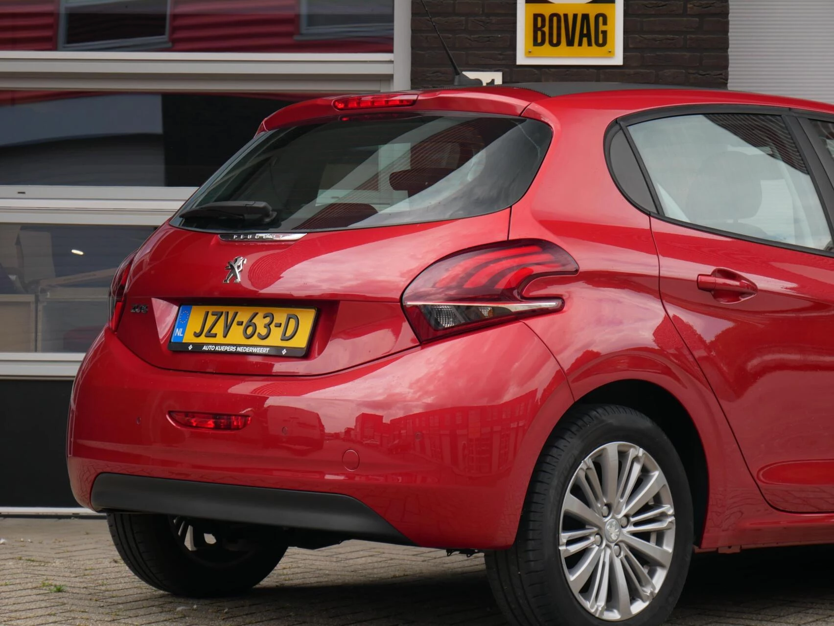 Hoofdafbeelding Peugeot 208