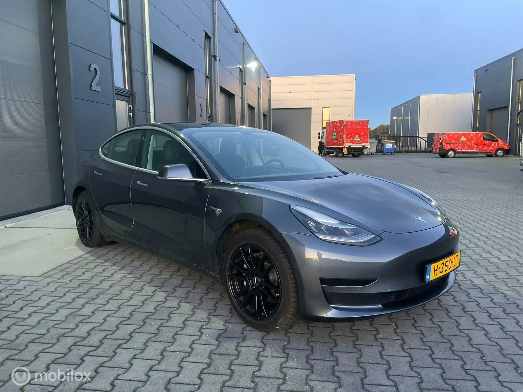 Hoofdafbeelding Tesla Model 3