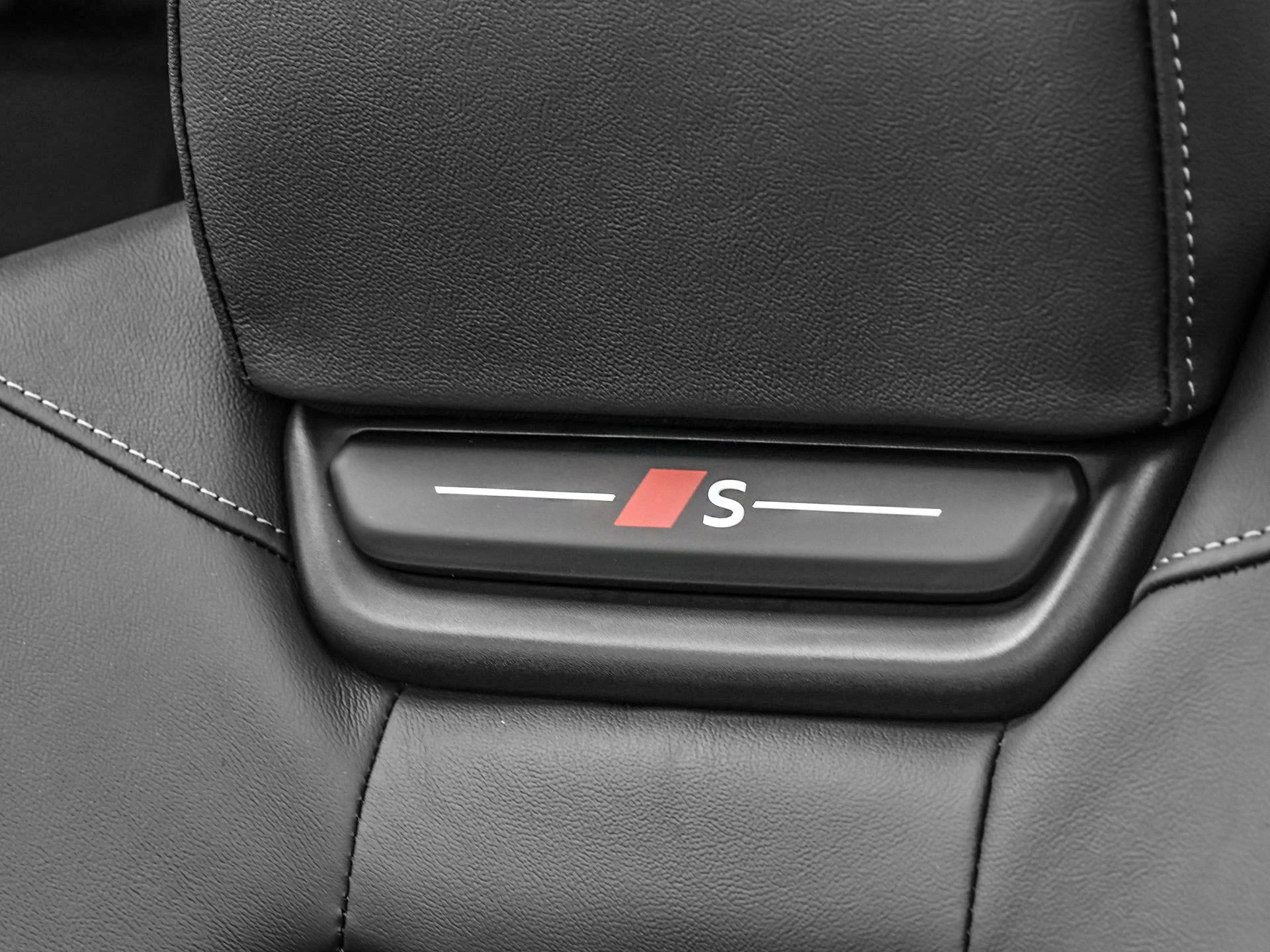 Hoofdafbeelding Audi Q6 e-tron