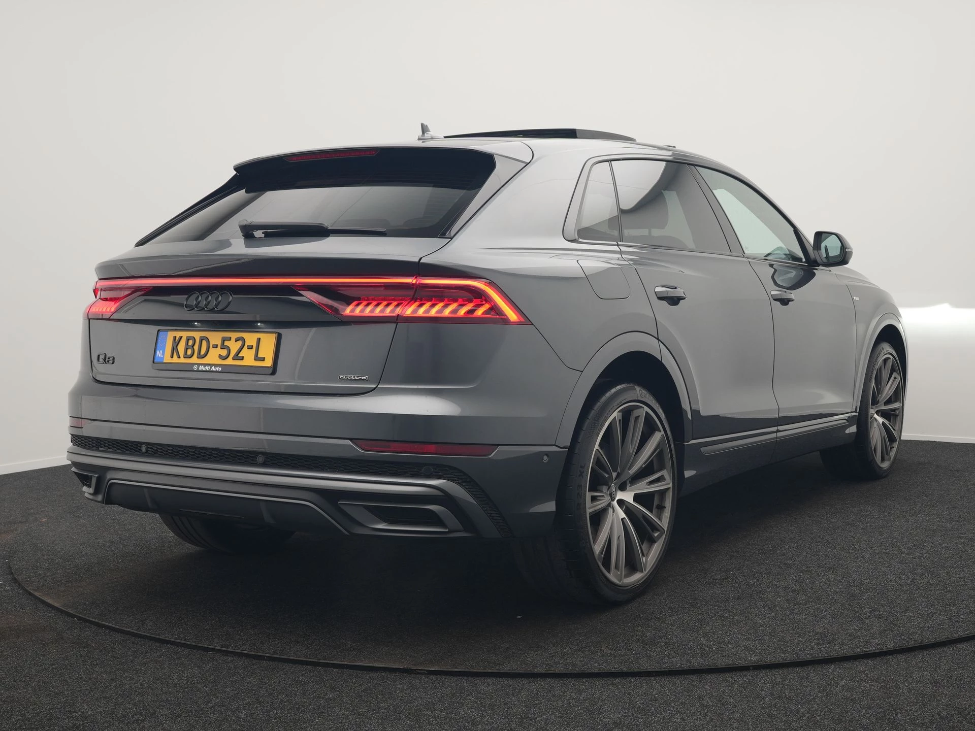Hoofdafbeelding Audi Q8