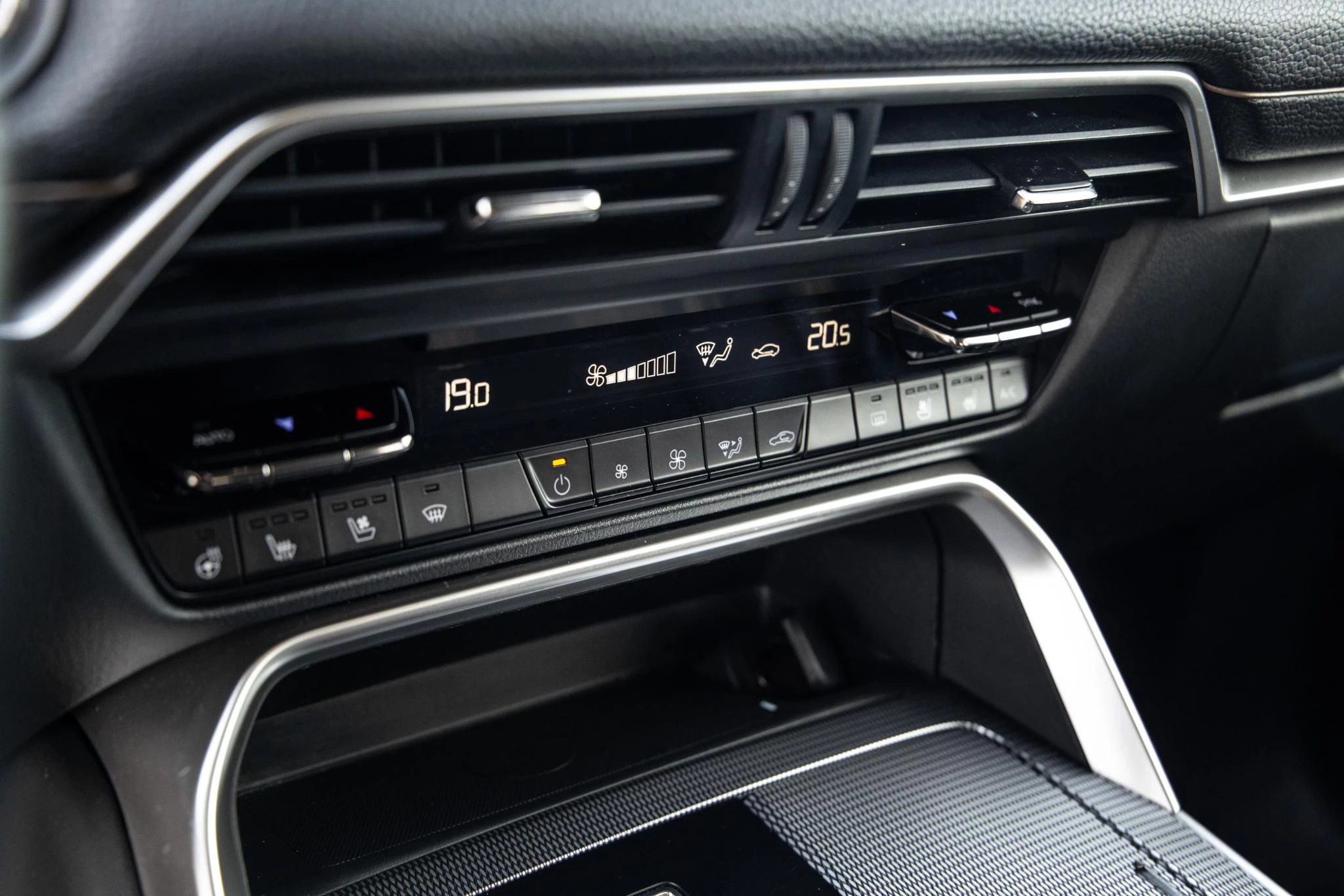 Hoofdafbeelding Mazda CX-60