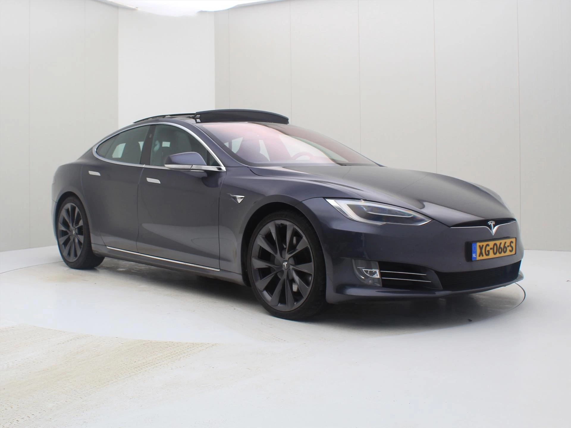 Hoofdafbeelding Tesla Model S