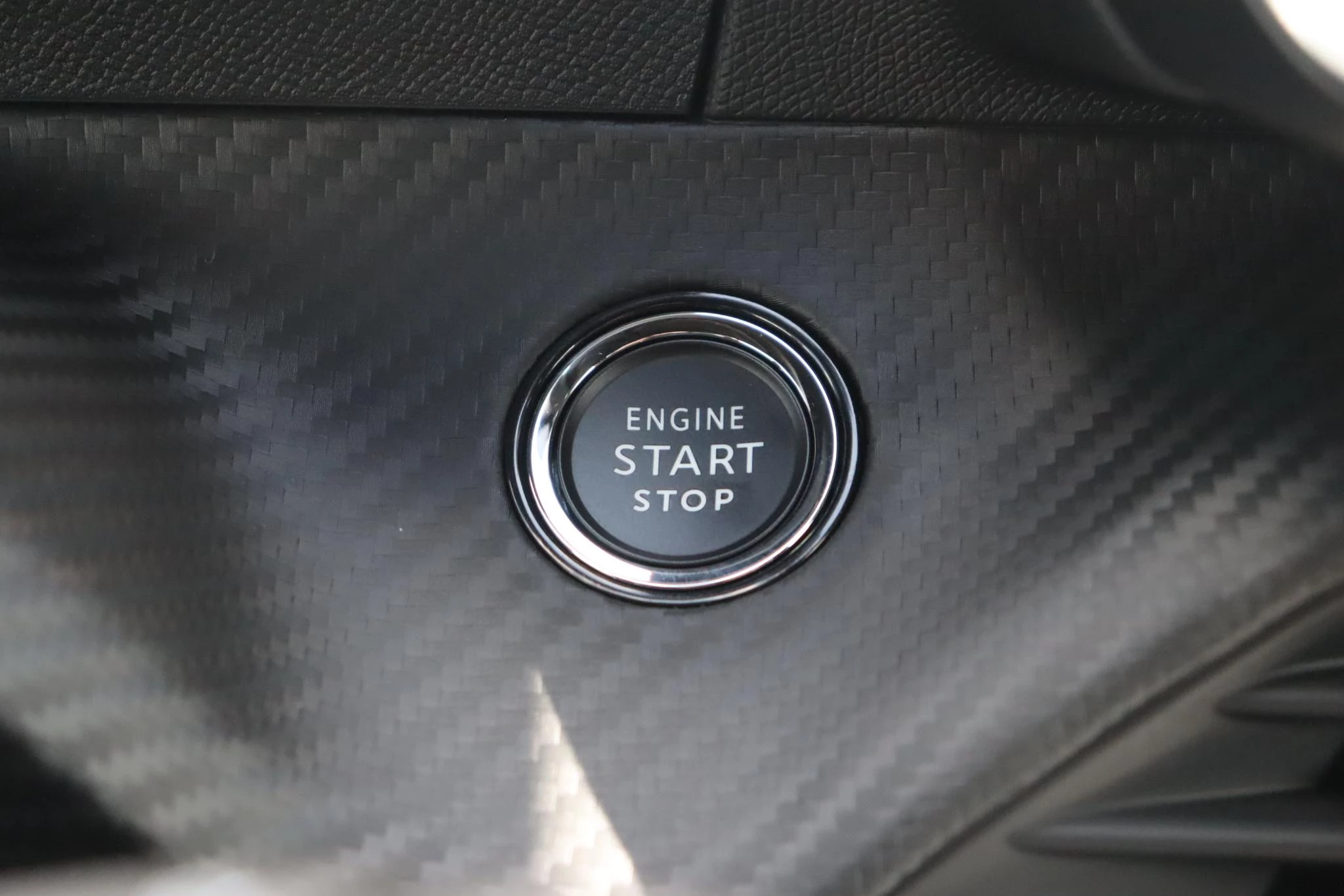 Hoofdafbeelding Peugeot e-2008