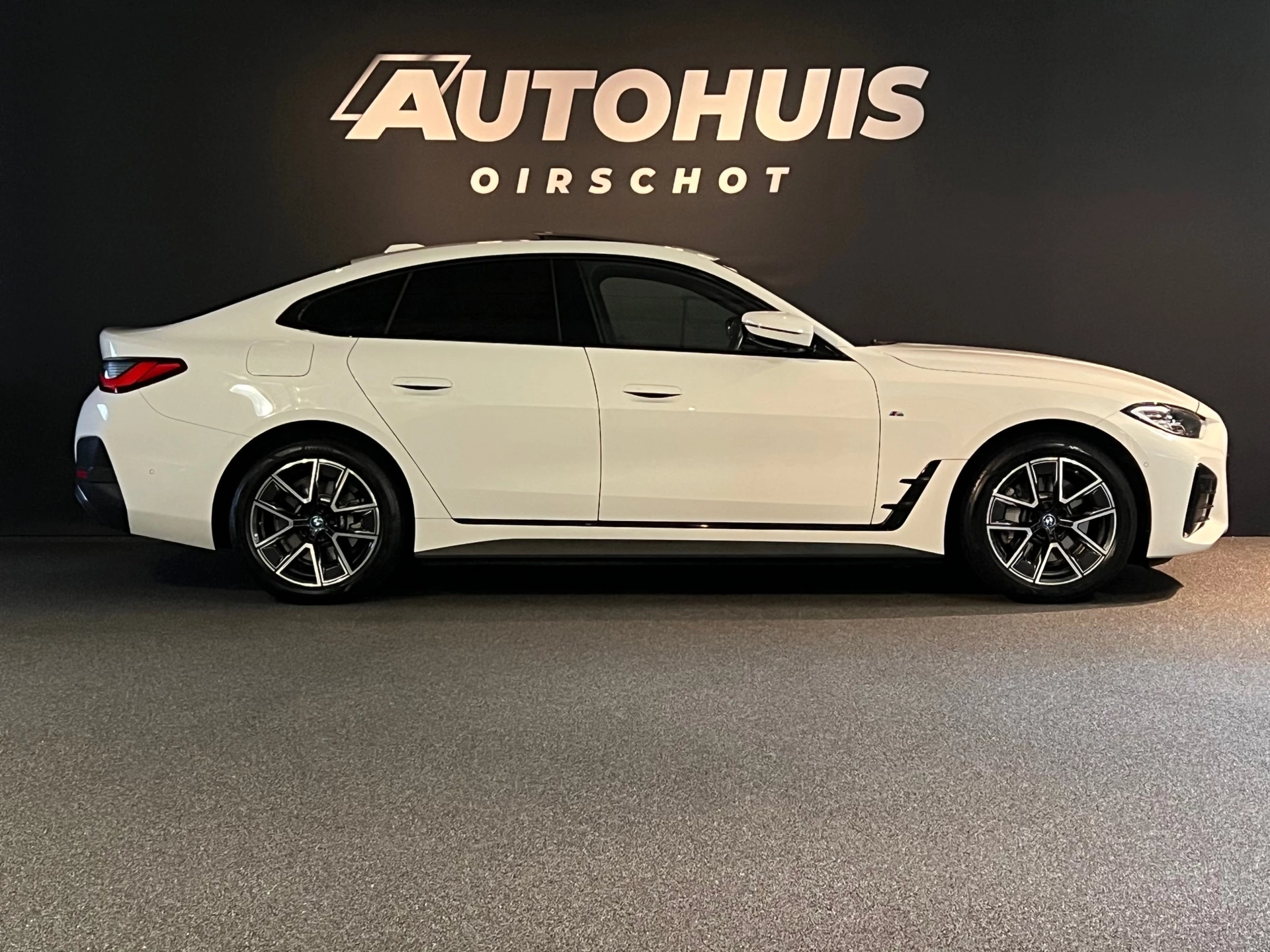 Hoofdafbeelding BMW i4