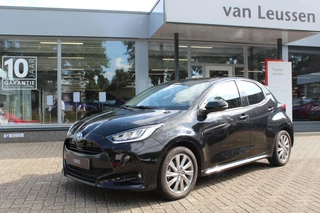 Toyota Yaris 1.5 Hybrid 115 STOELVERW. STUURVERW. LED APPLE/ANDROID KEYLESS LM-VELGEN AD-CRUISE