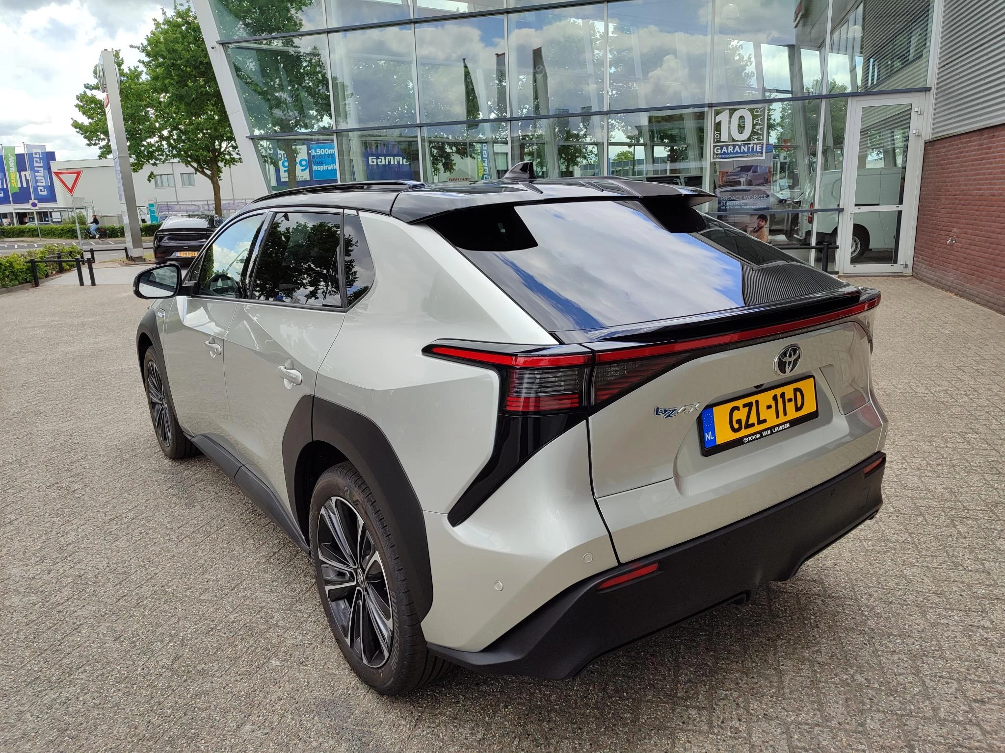 Hoofdafbeelding Toyota bZ4X