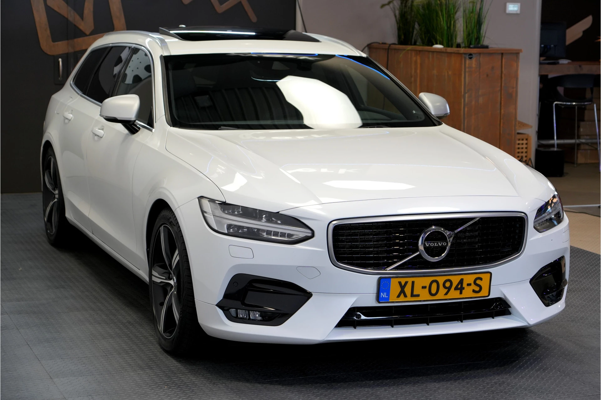 Hoofdafbeelding Volvo V90