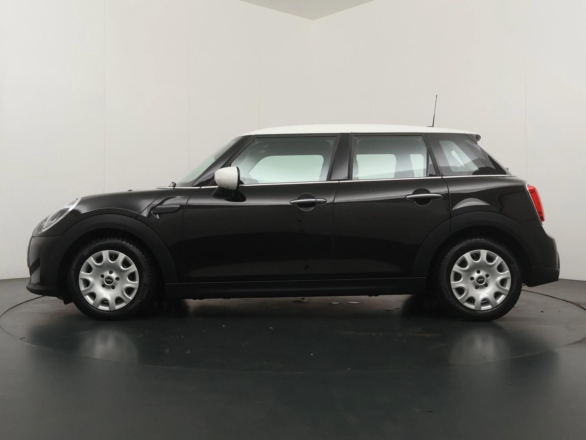 Hoofdafbeelding MINI 5-deurs