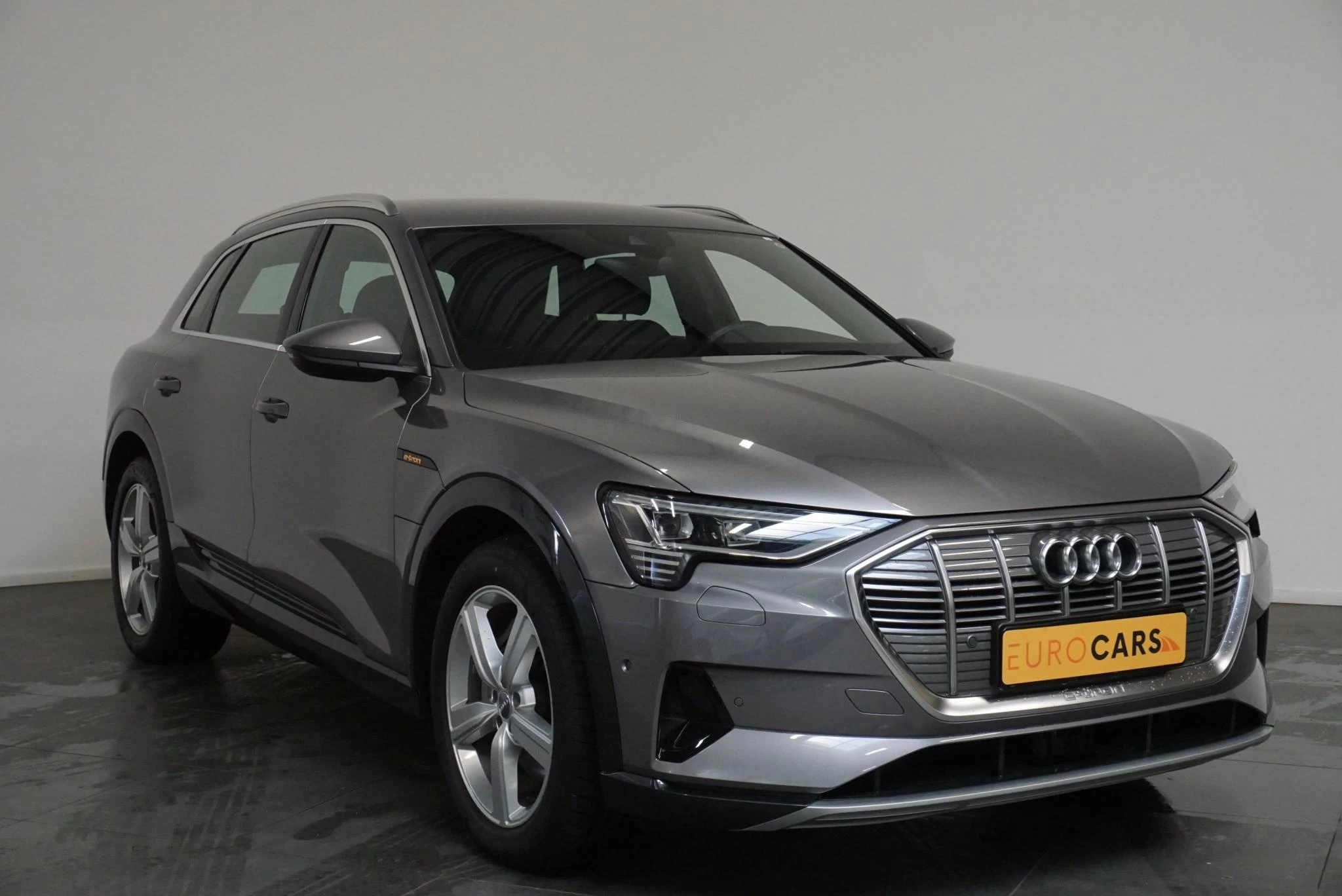 Hoofdafbeelding Audi e-tron