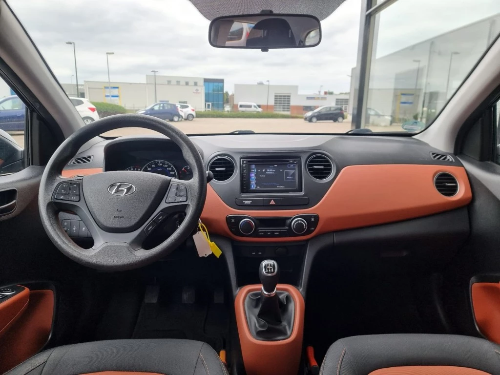 Hoofdafbeelding Hyundai i10