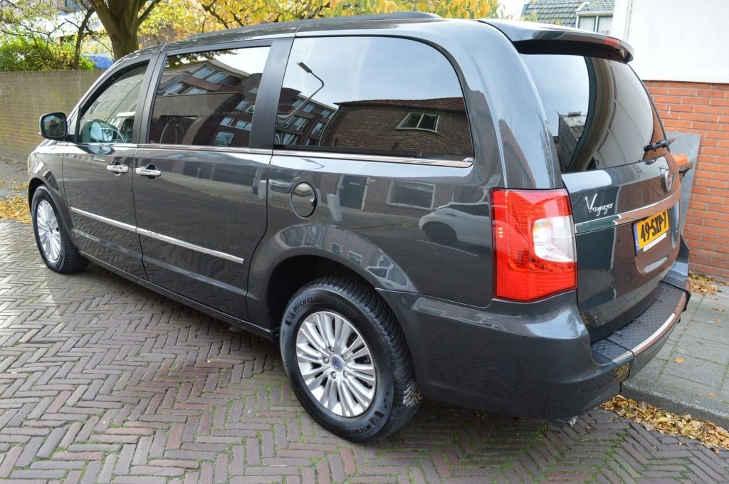 Hoofdafbeelding Lancia Voyager