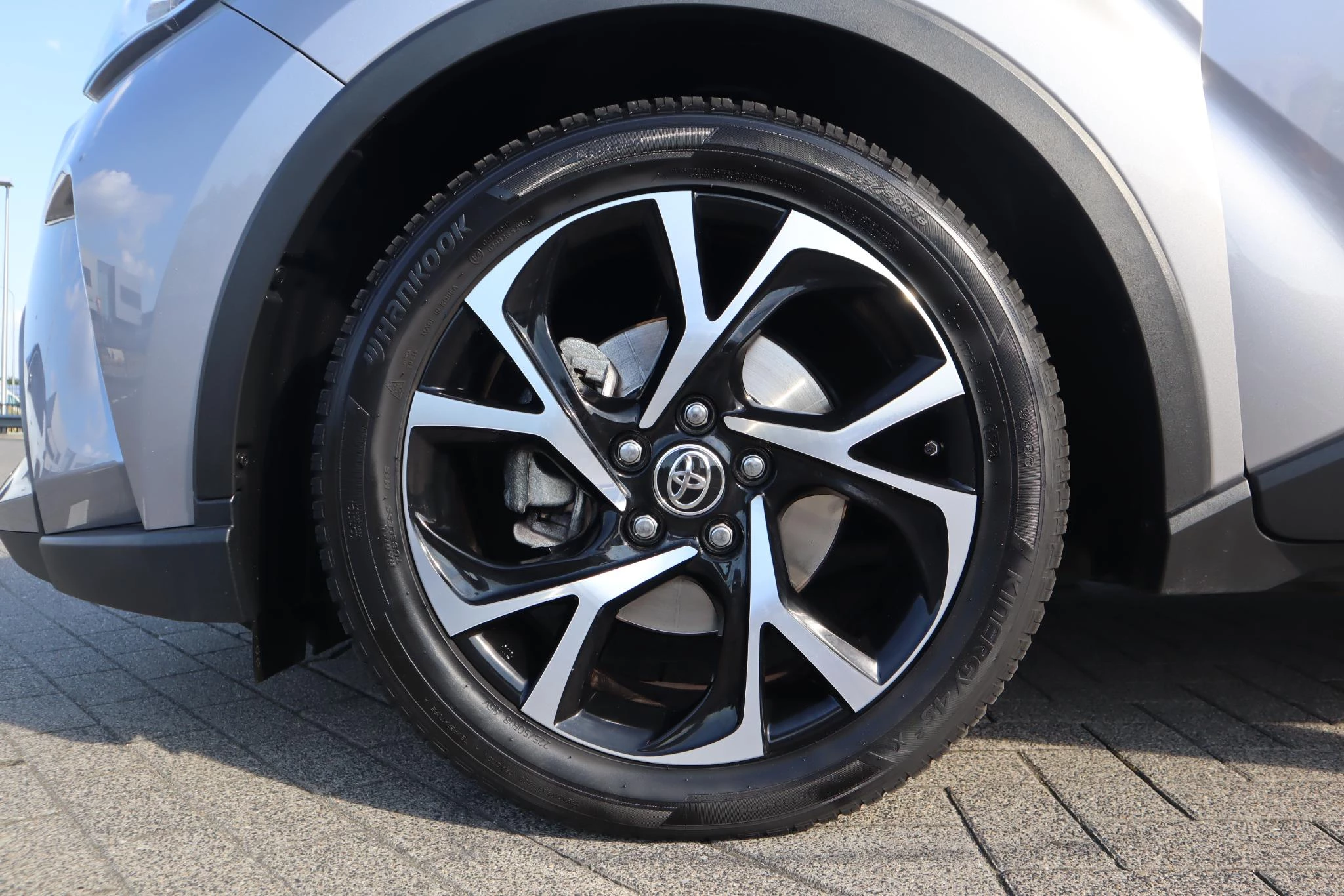Hoofdafbeelding Toyota C-HR