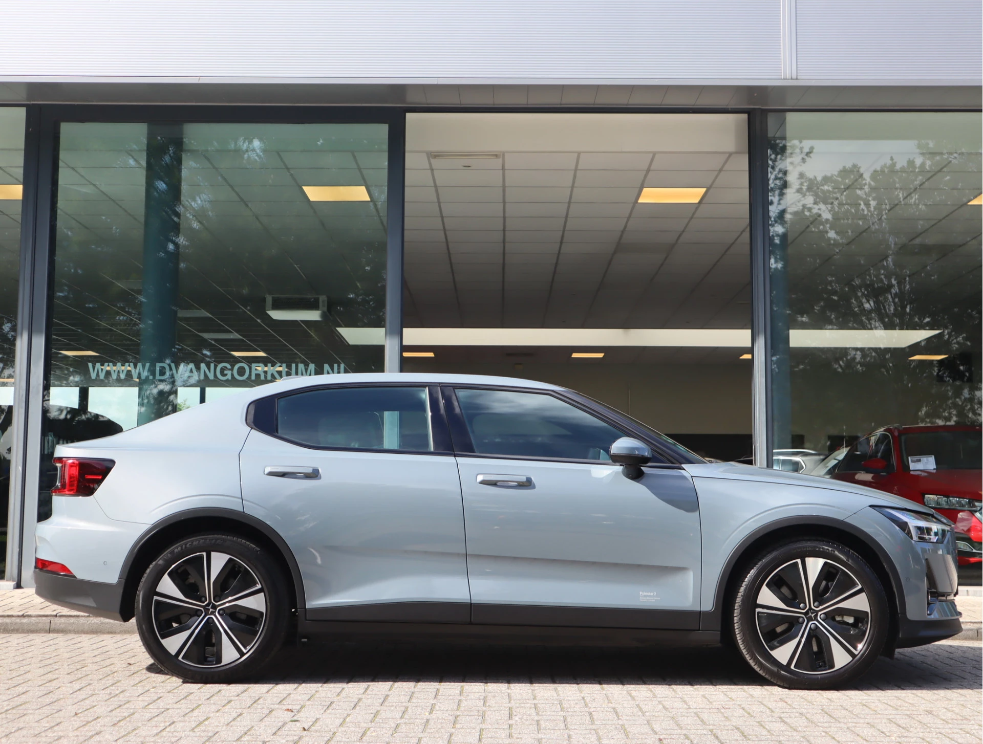 Hoofdafbeelding Polestar 2
