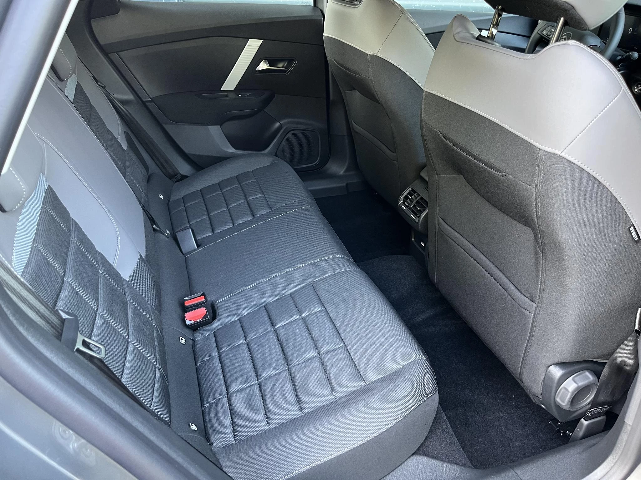 Hoofdafbeelding Citroën ë-C4