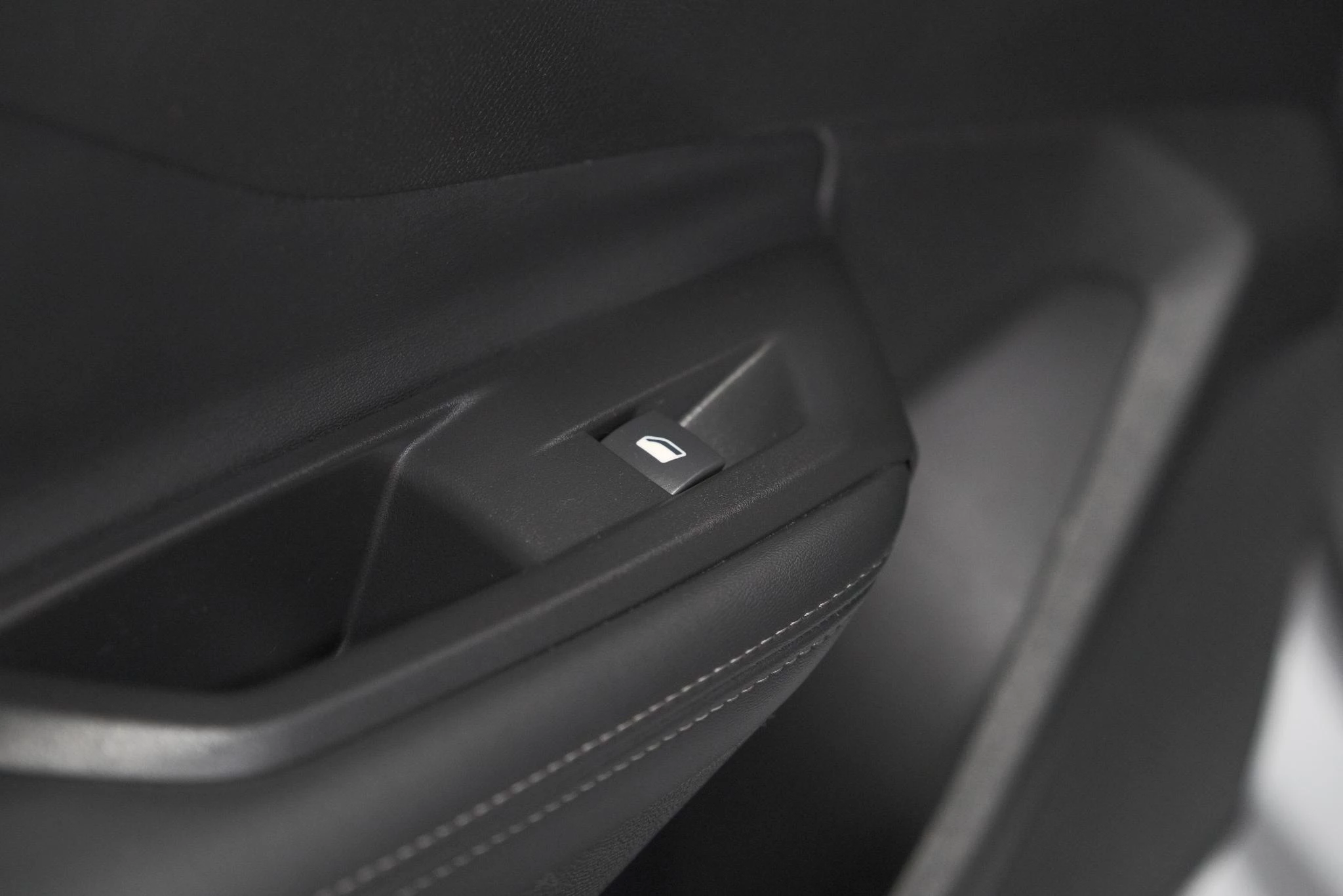 Hoofdafbeelding Peugeot 408