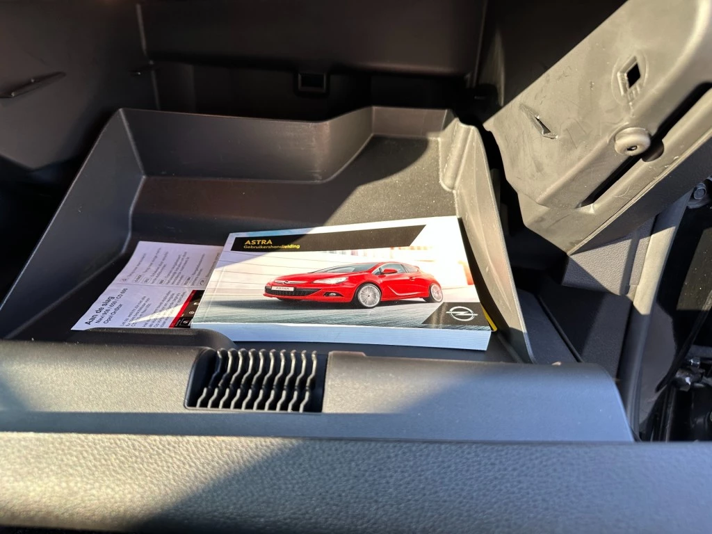 Hoofdafbeelding Opel Astra