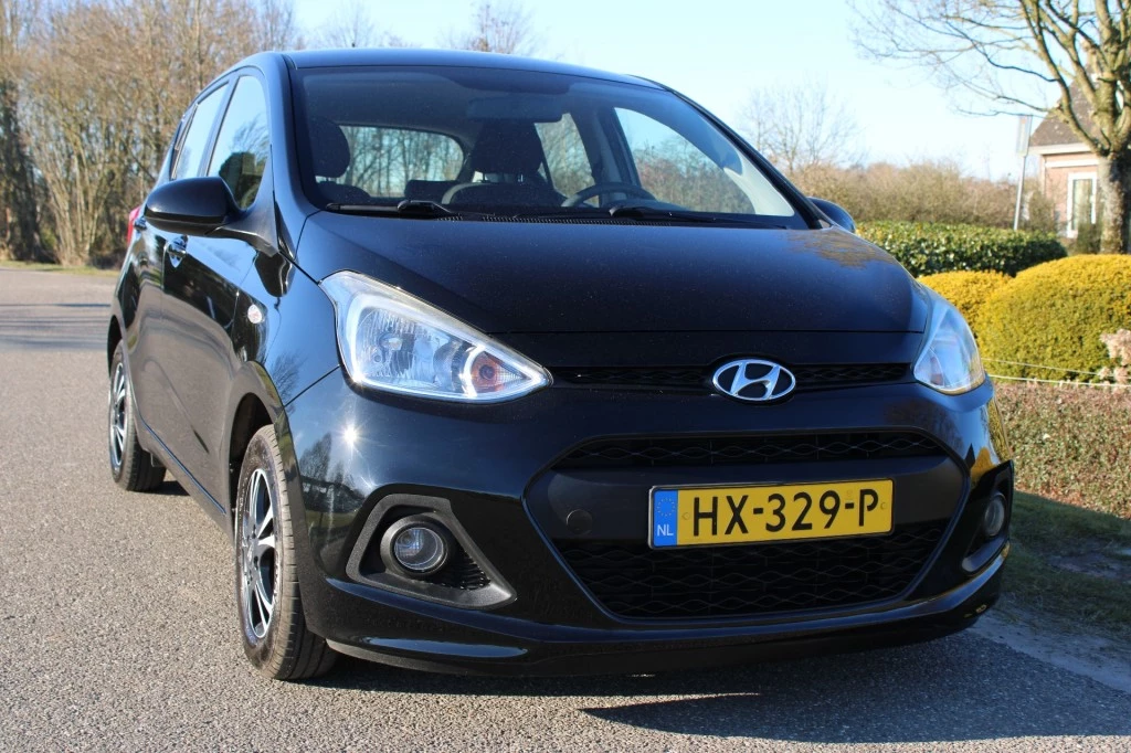 Hoofdafbeelding Hyundai i10