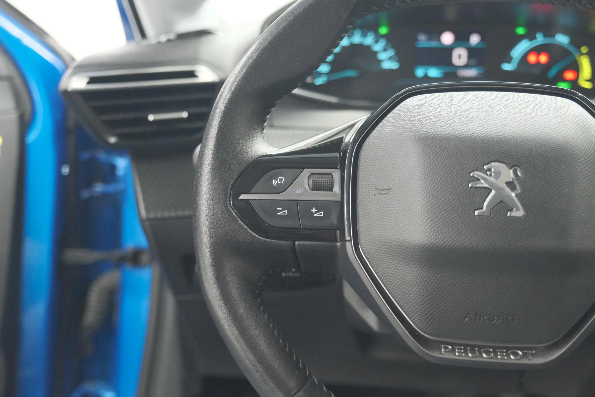 Hoofdafbeelding Peugeot e-208