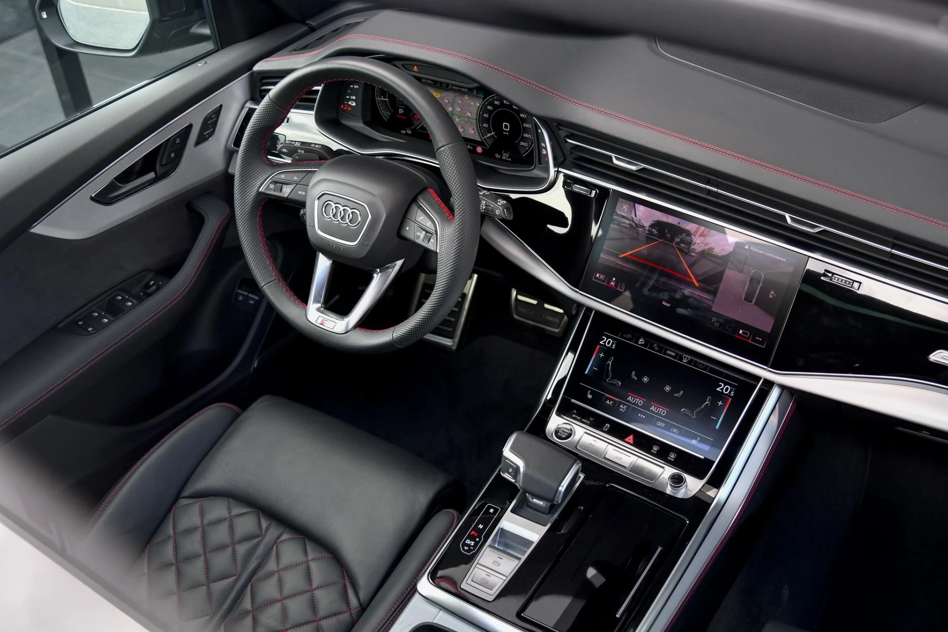 Hoofdafbeelding Audi Q8