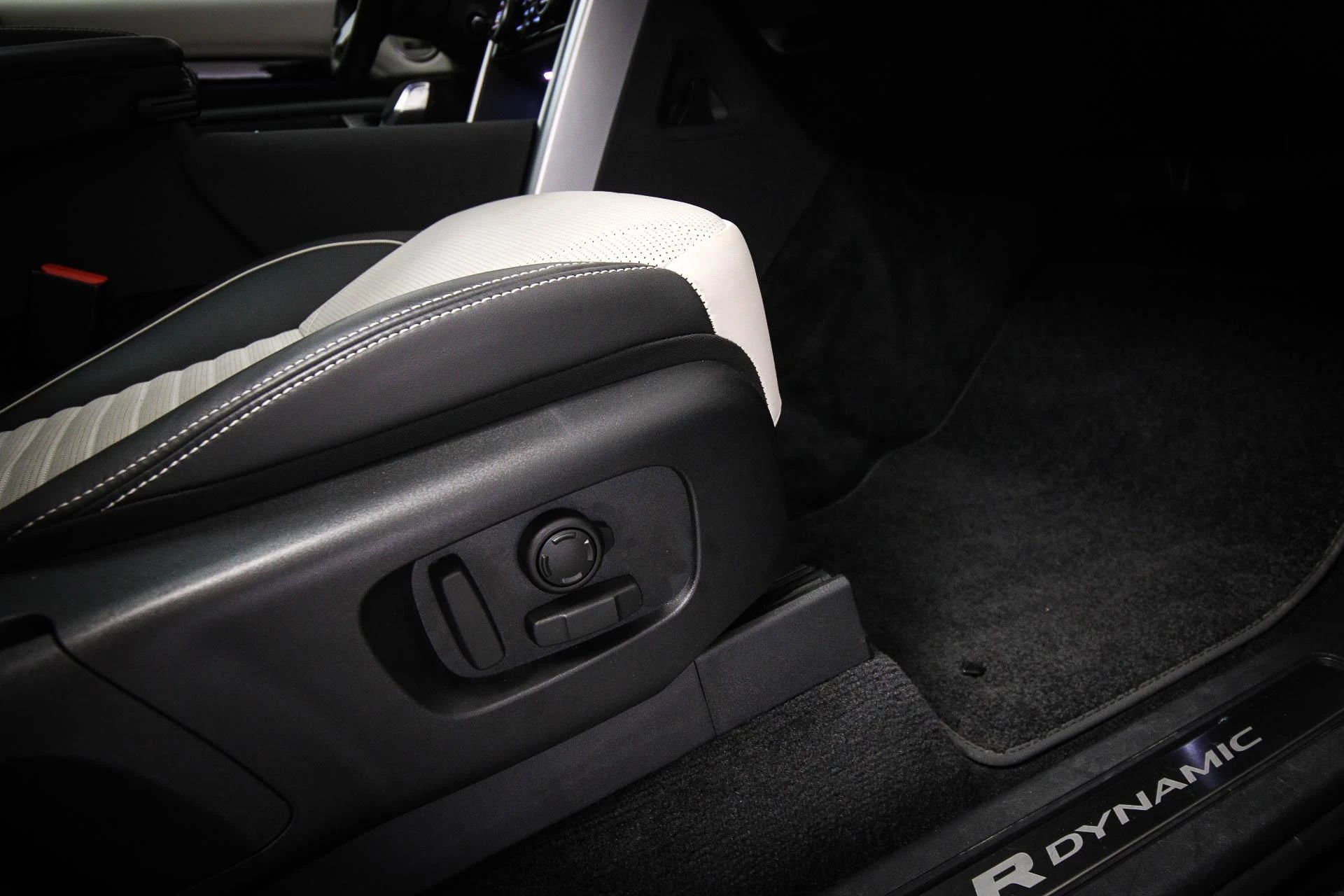 Hoofdafbeelding Land Rover Discovery