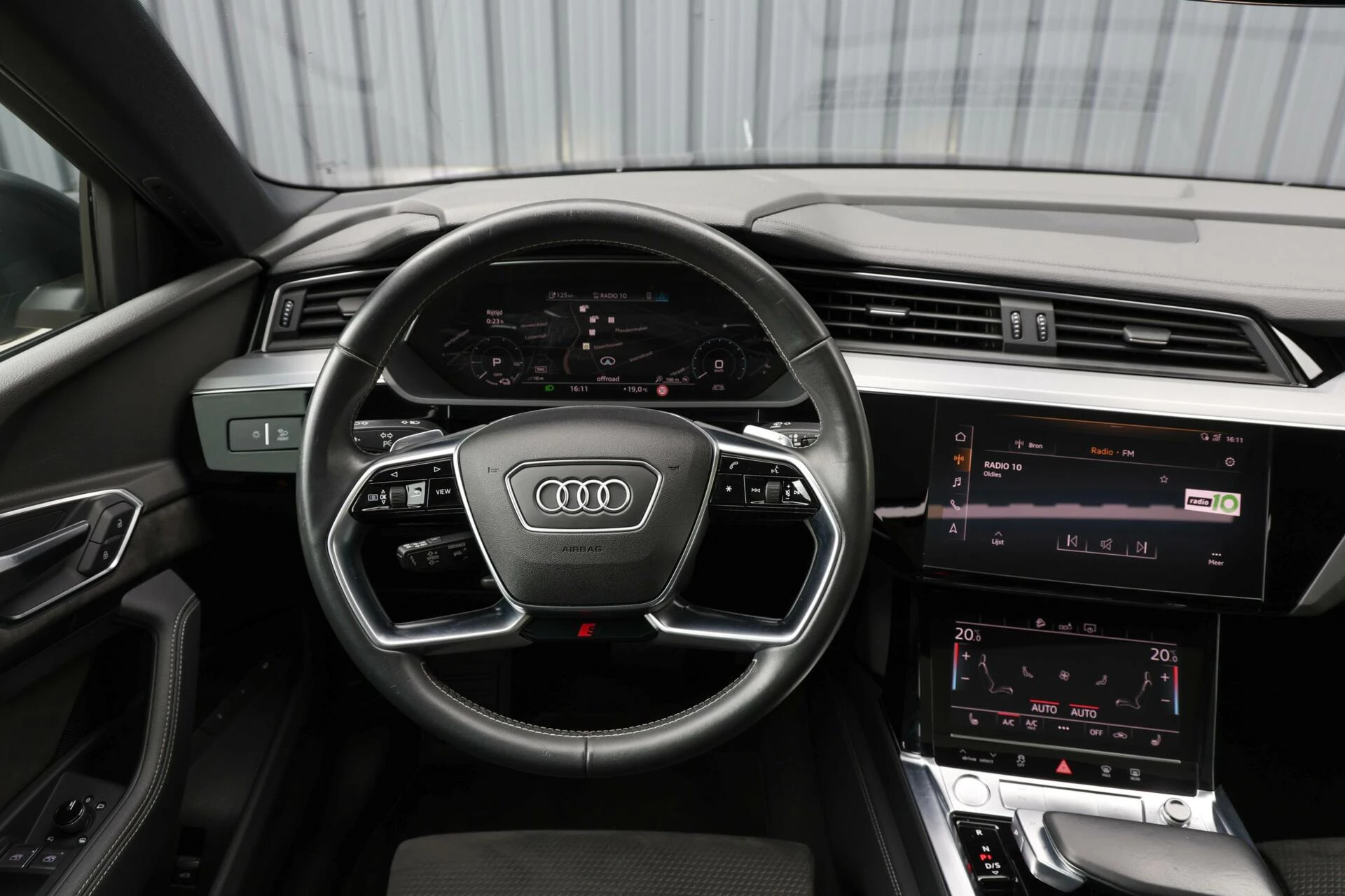 Hoofdafbeelding Audi e-tron