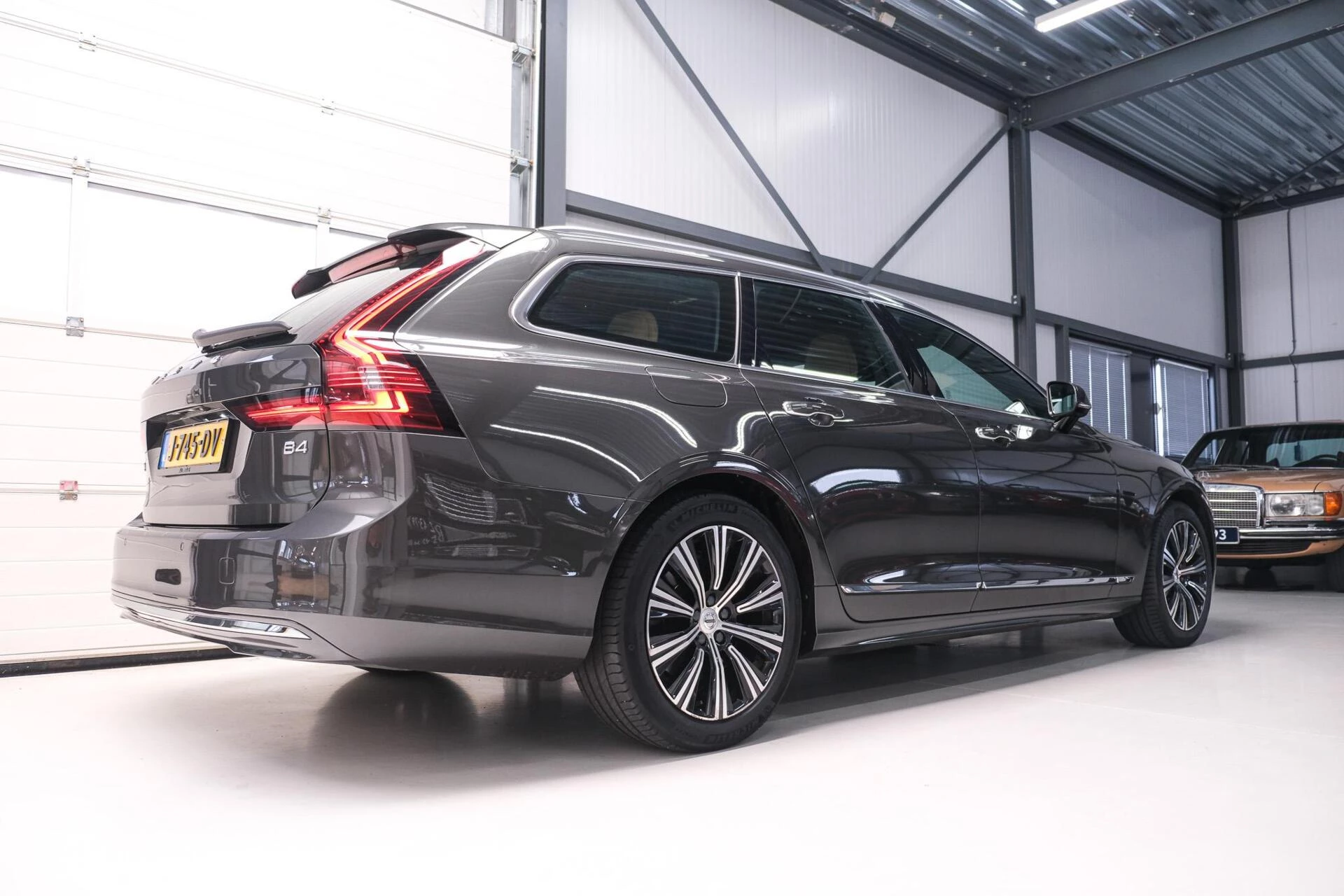 Hoofdafbeelding Volvo V90