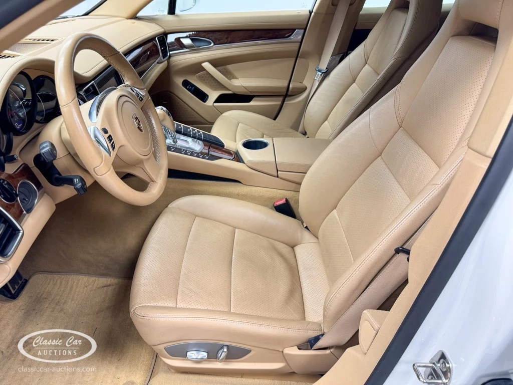 Hoofdafbeelding Porsche Panamera