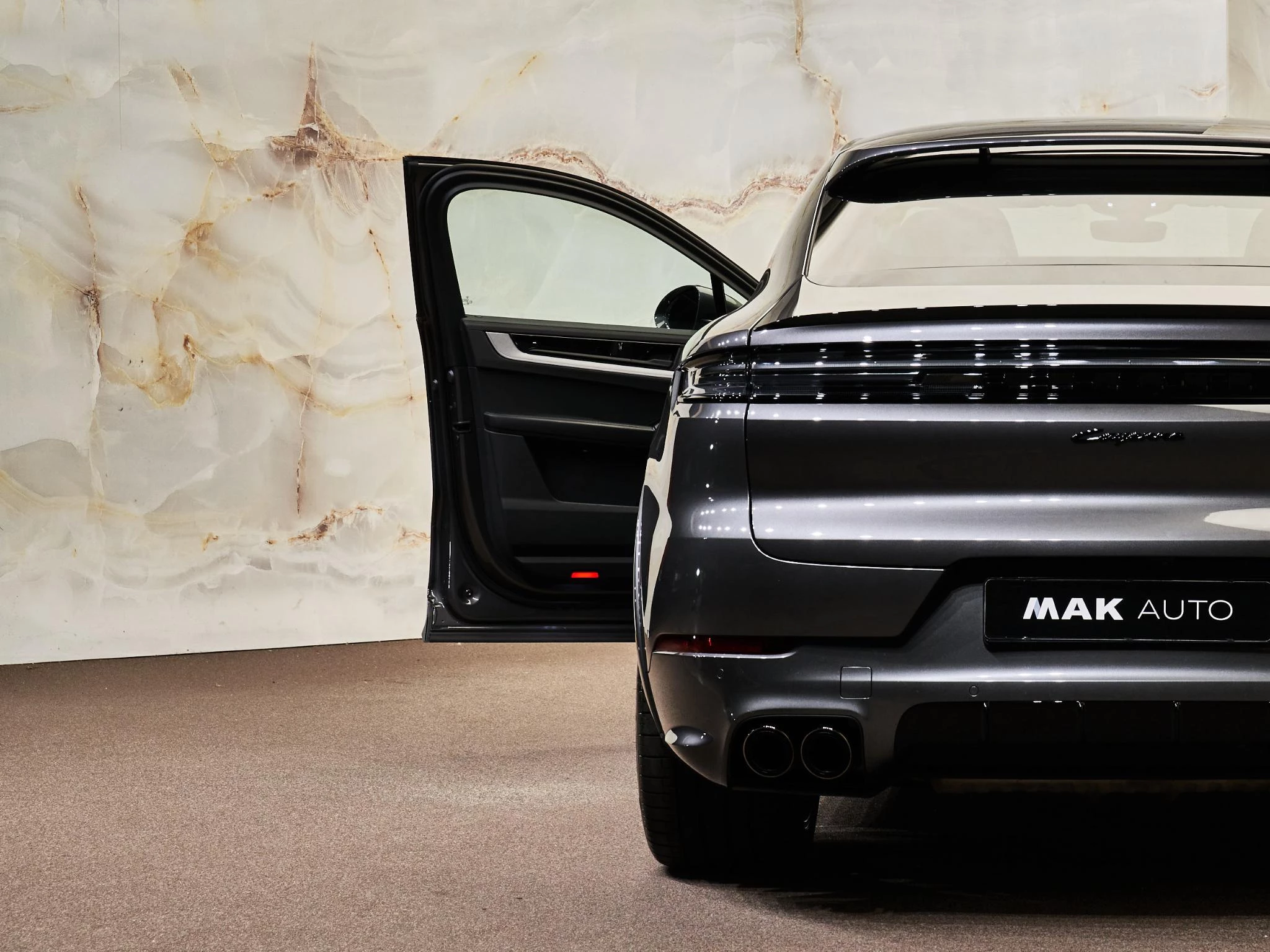 Hoofdafbeelding Porsche Cayenne