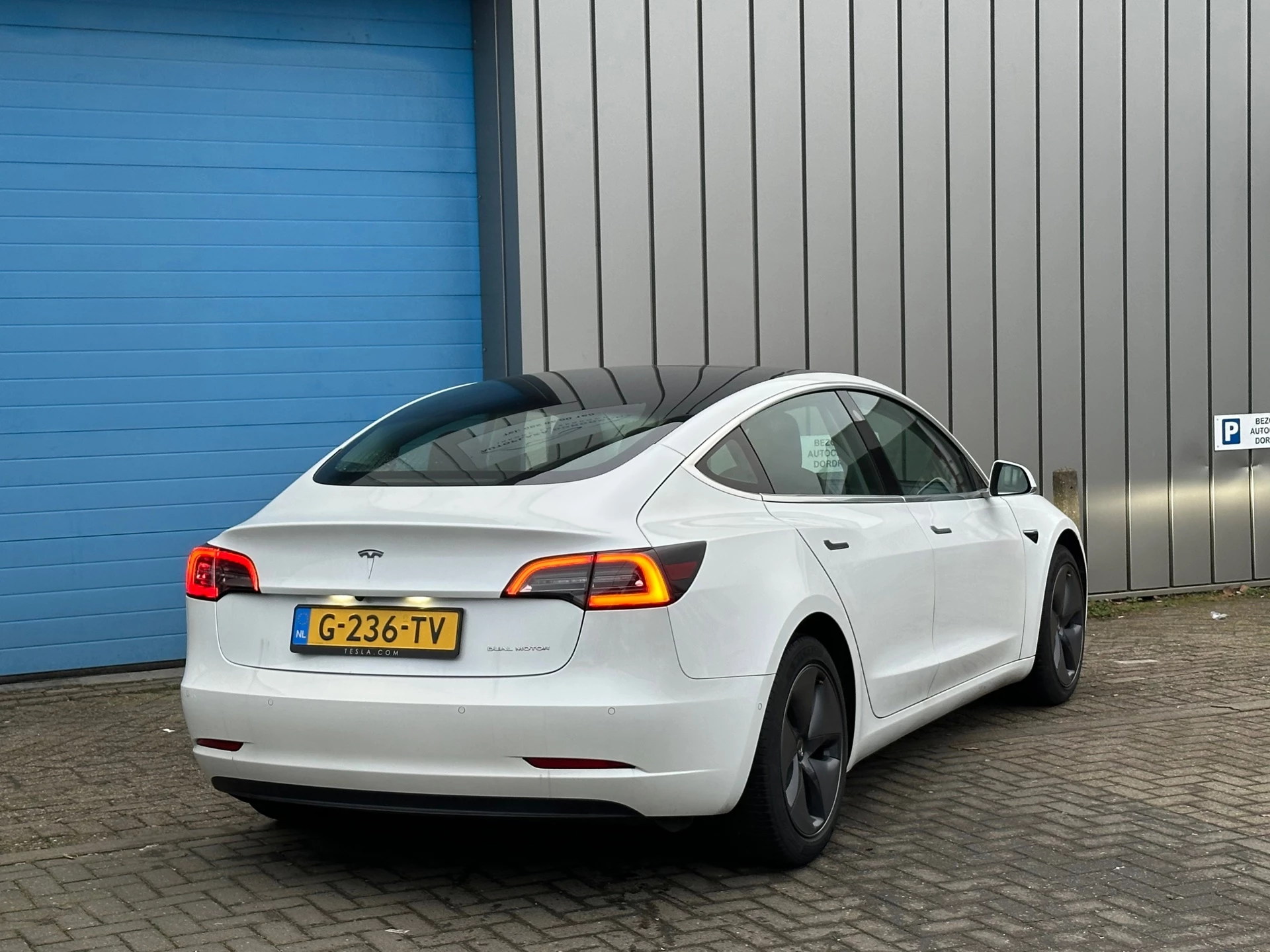 Hoofdafbeelding Tesla Model 3