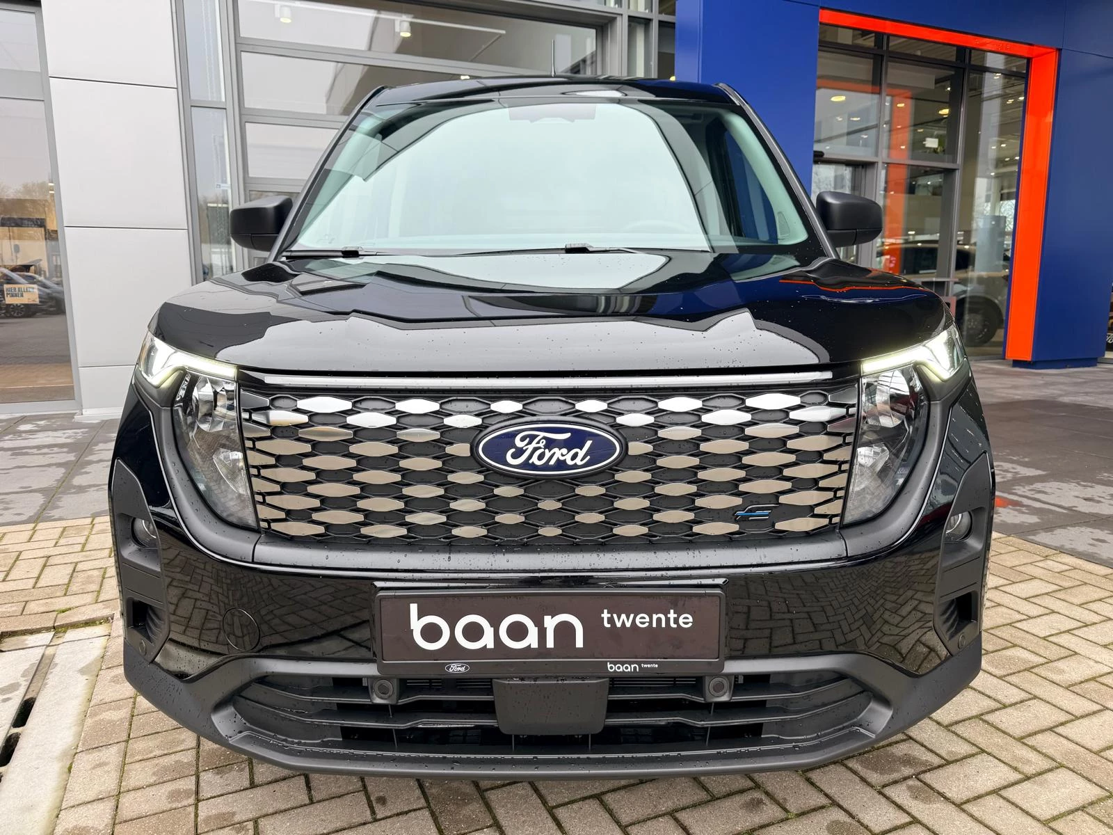 Hoofdafbeelding Ford Transit Courier