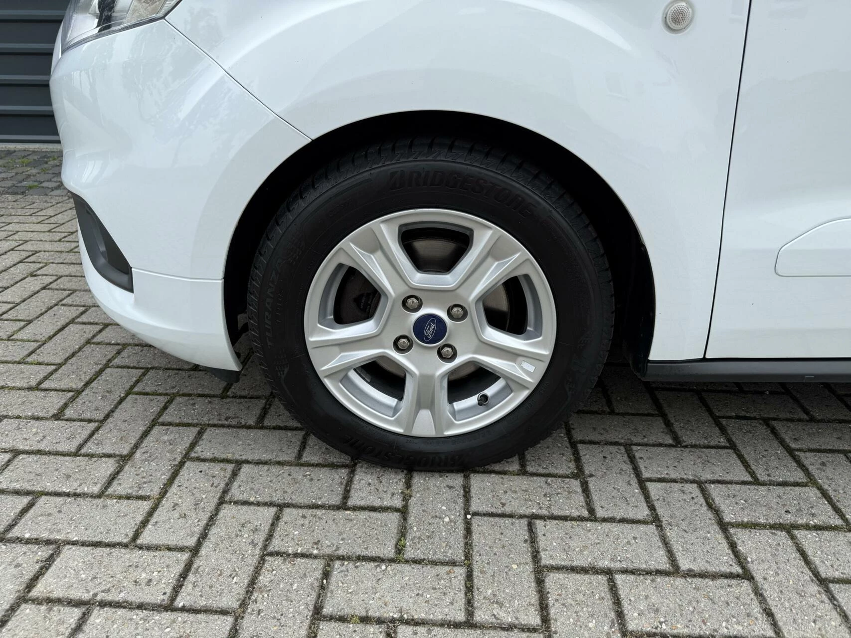 Hoofdafbeelding Ford Transit Courier