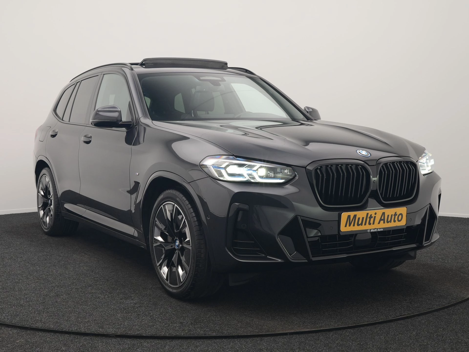 Hoofdafbeelding BMW iX3