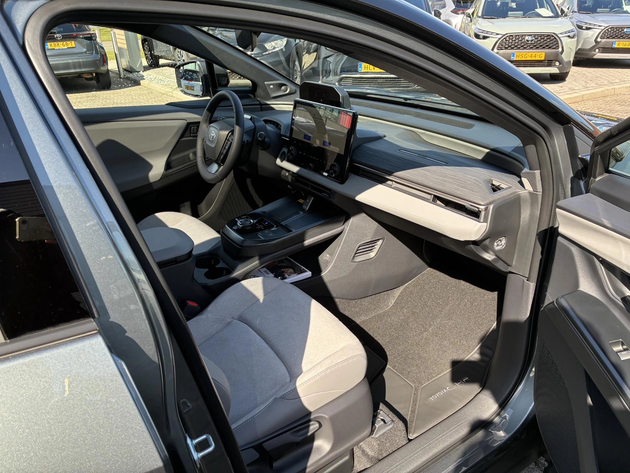 Hoofdafbeelding Toyota C-HR+