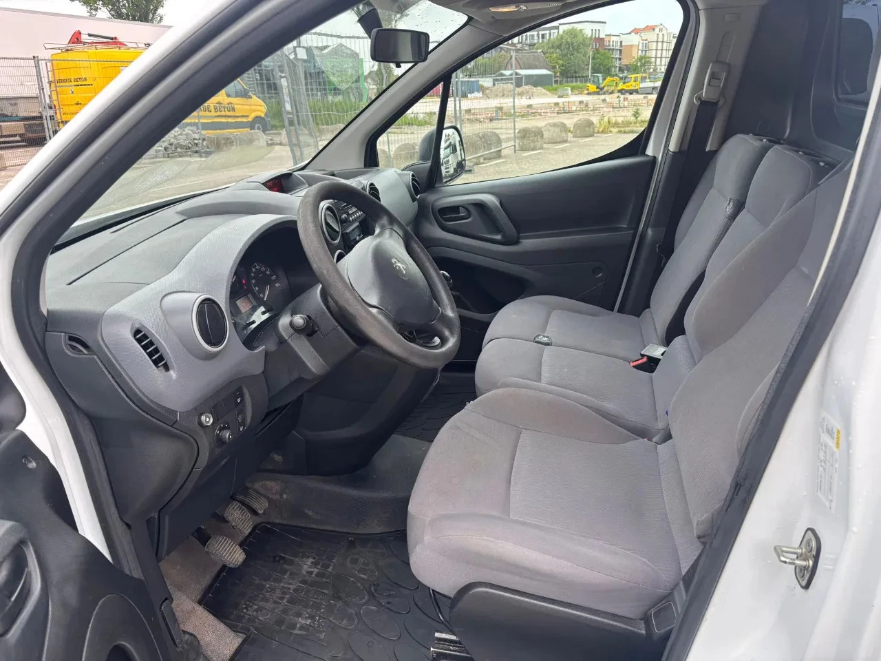 Hoofdafbeelding Peugeot Partner