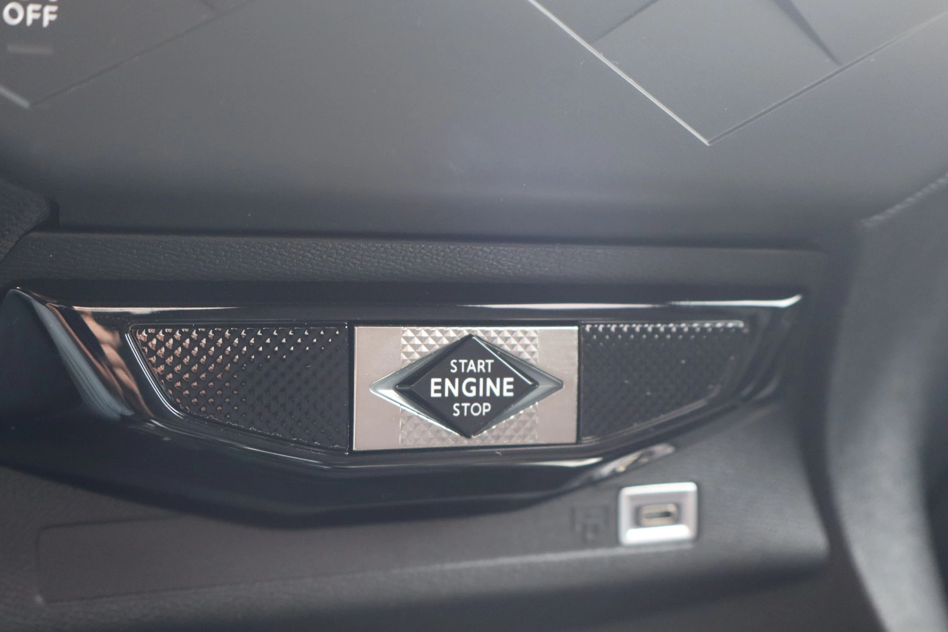 Hoofdafbeelding DS DS 3