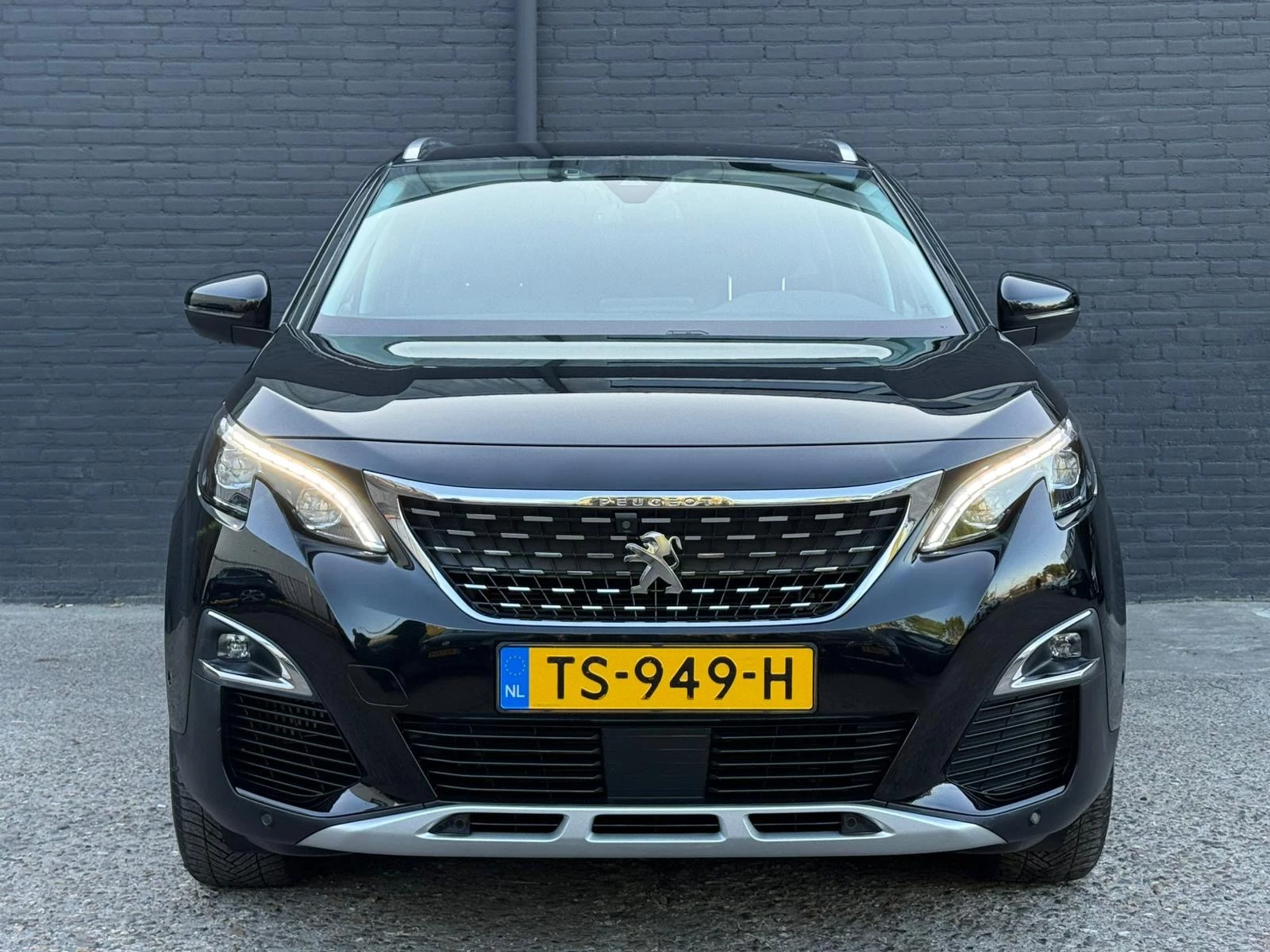 Hoofdafbeelding Peugeot 5008