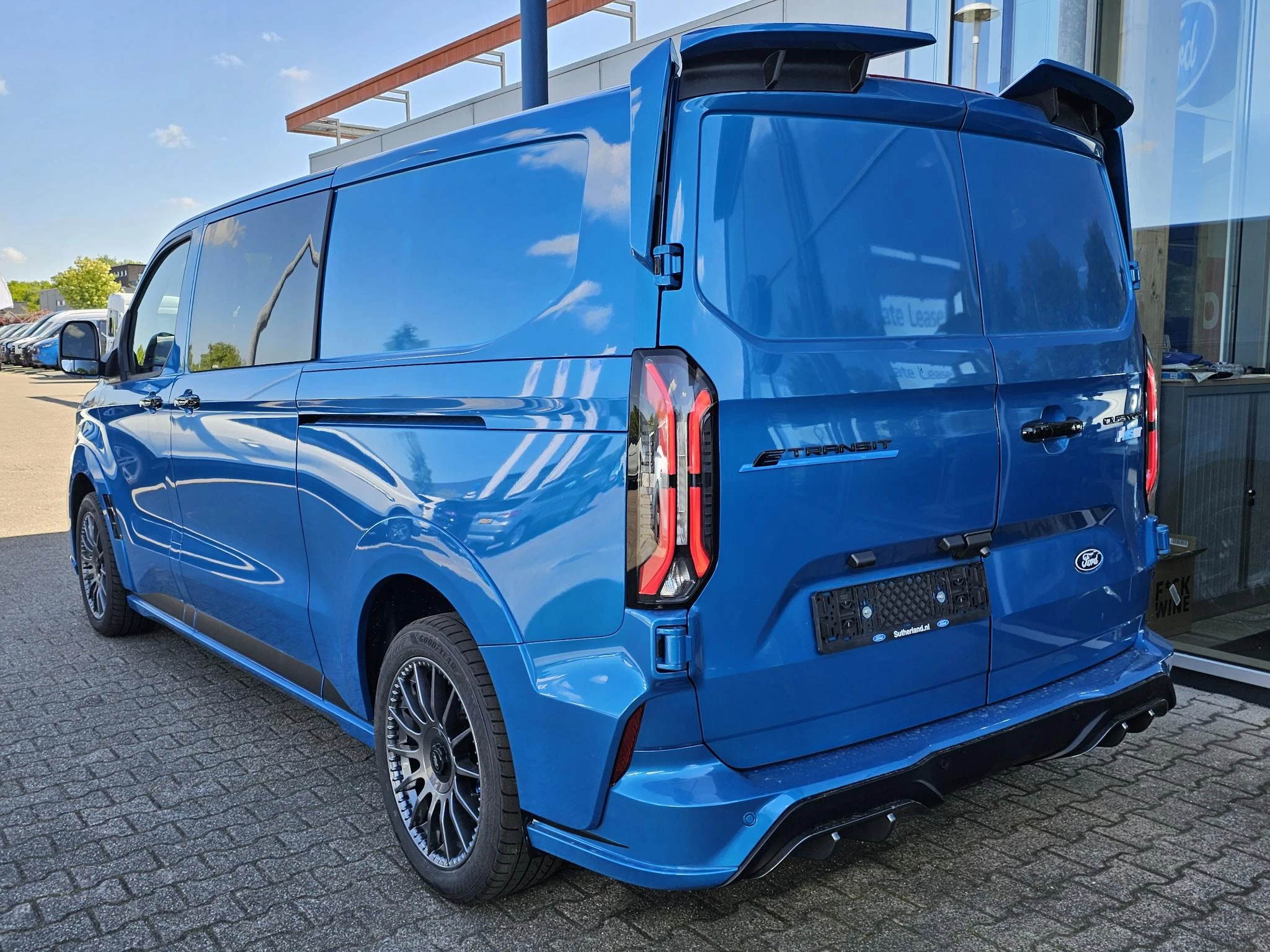 Hoofdafbeelding Ford E-Transit Custom