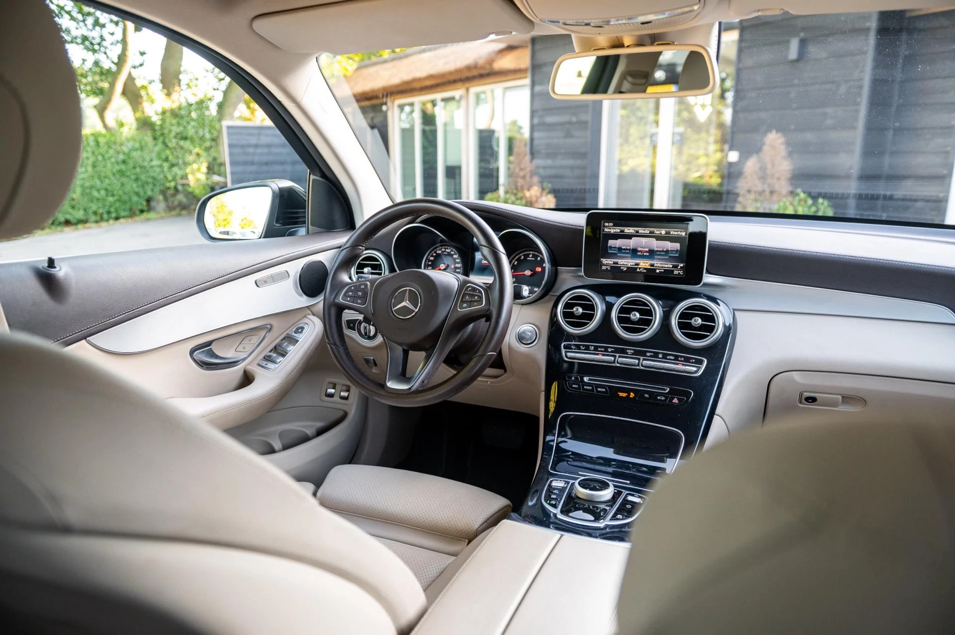 Hoofdafbeelding Mercedes-Benz GLC