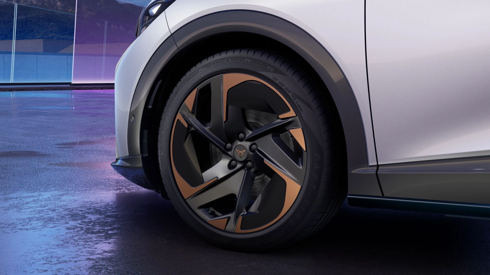 Hoofdafbeelding CUPRA Tavascan