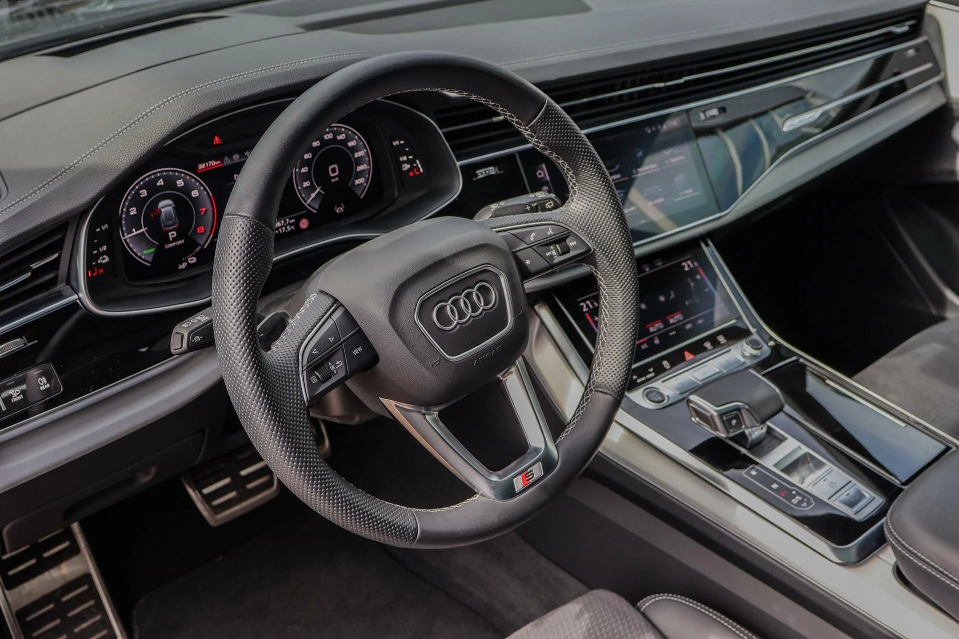 Hoofdafbeelding Audi Q8