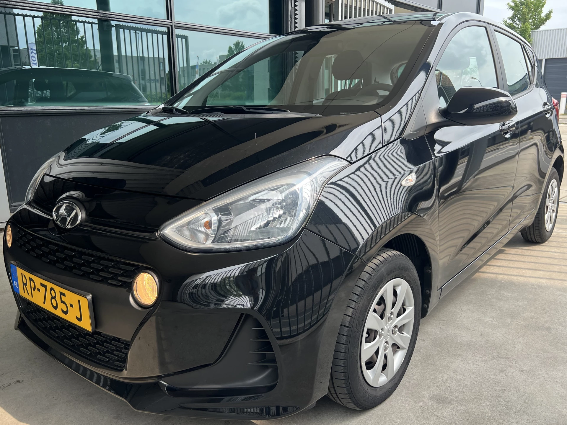 Hoofdafbeelding Hyundai i10