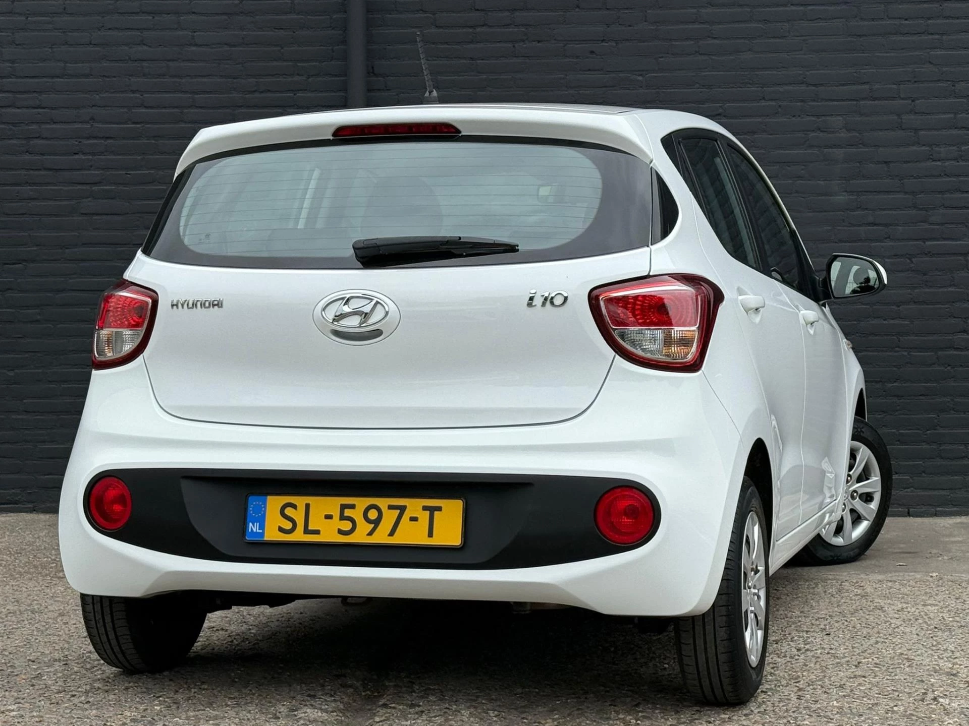 Hoofdafbeelding Hyundai i10