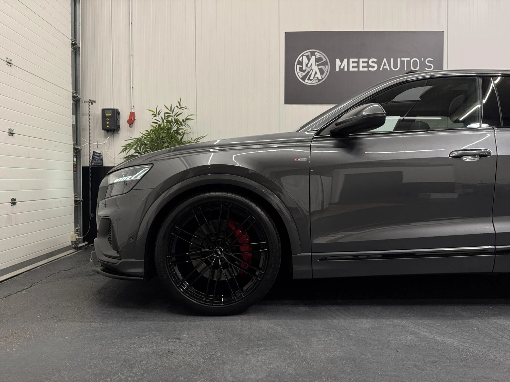 Hoofdafbeelding Audi Q8