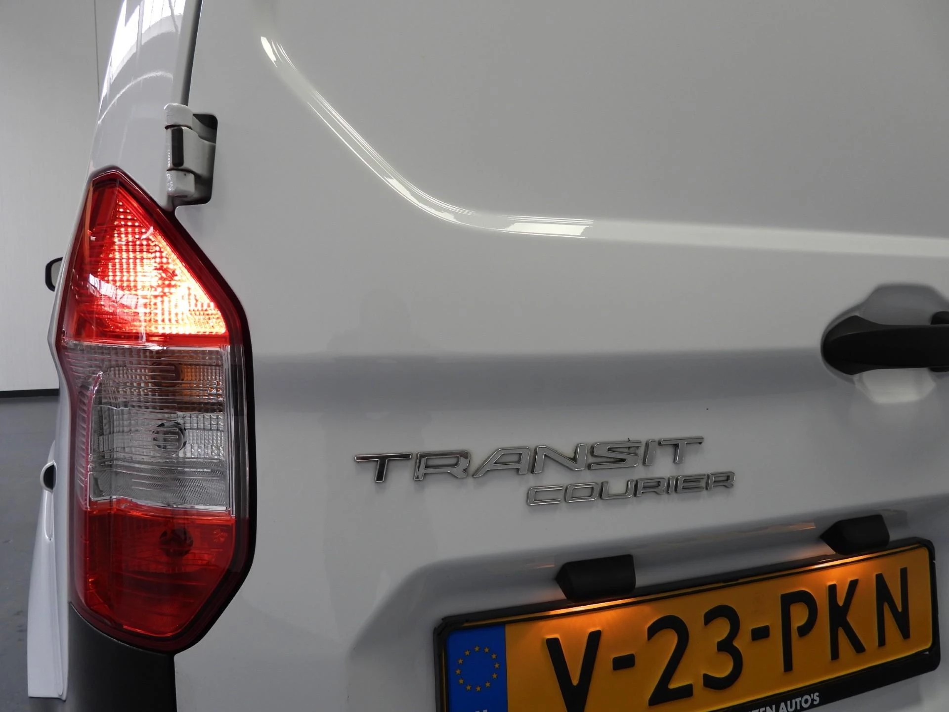 Hoofdafbeelding Ford Transit Courier