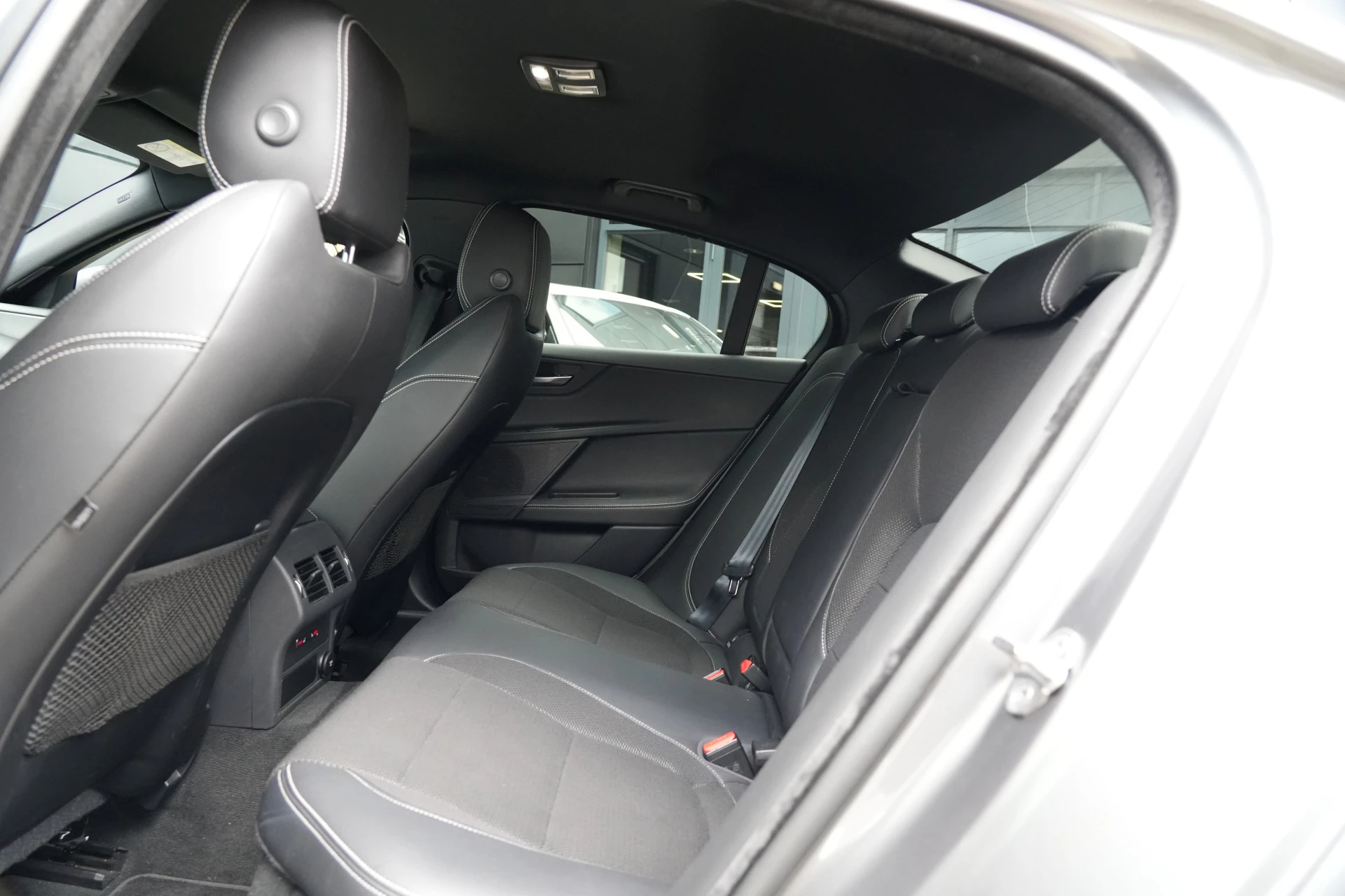 Hoofdafbeelding Jaguar XE