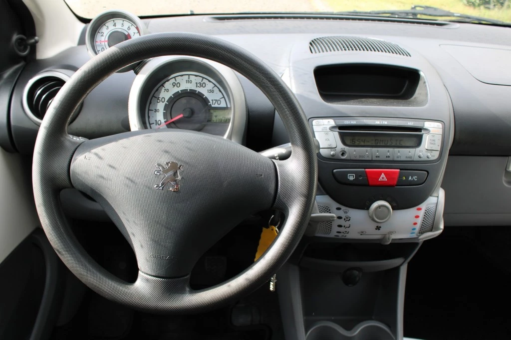 Hoofdafbeelding Peugeot 107
