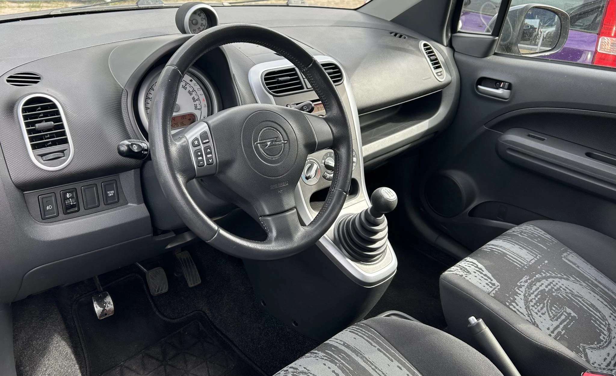 Hoofdafbeelding Opel Agila