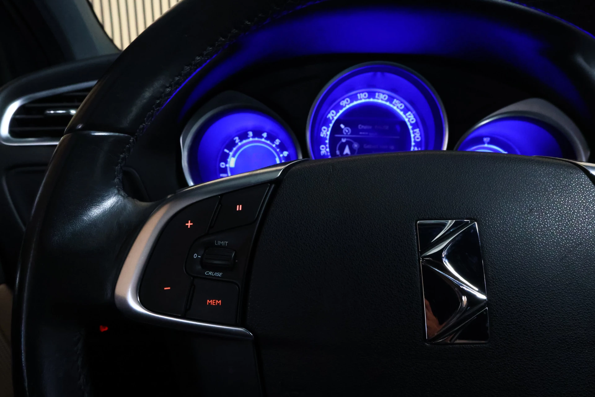 Hoofdafbeelding DS DS 4